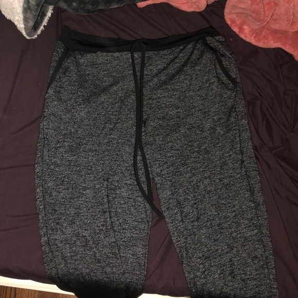 black comfy joggers - Picture 1 of 2